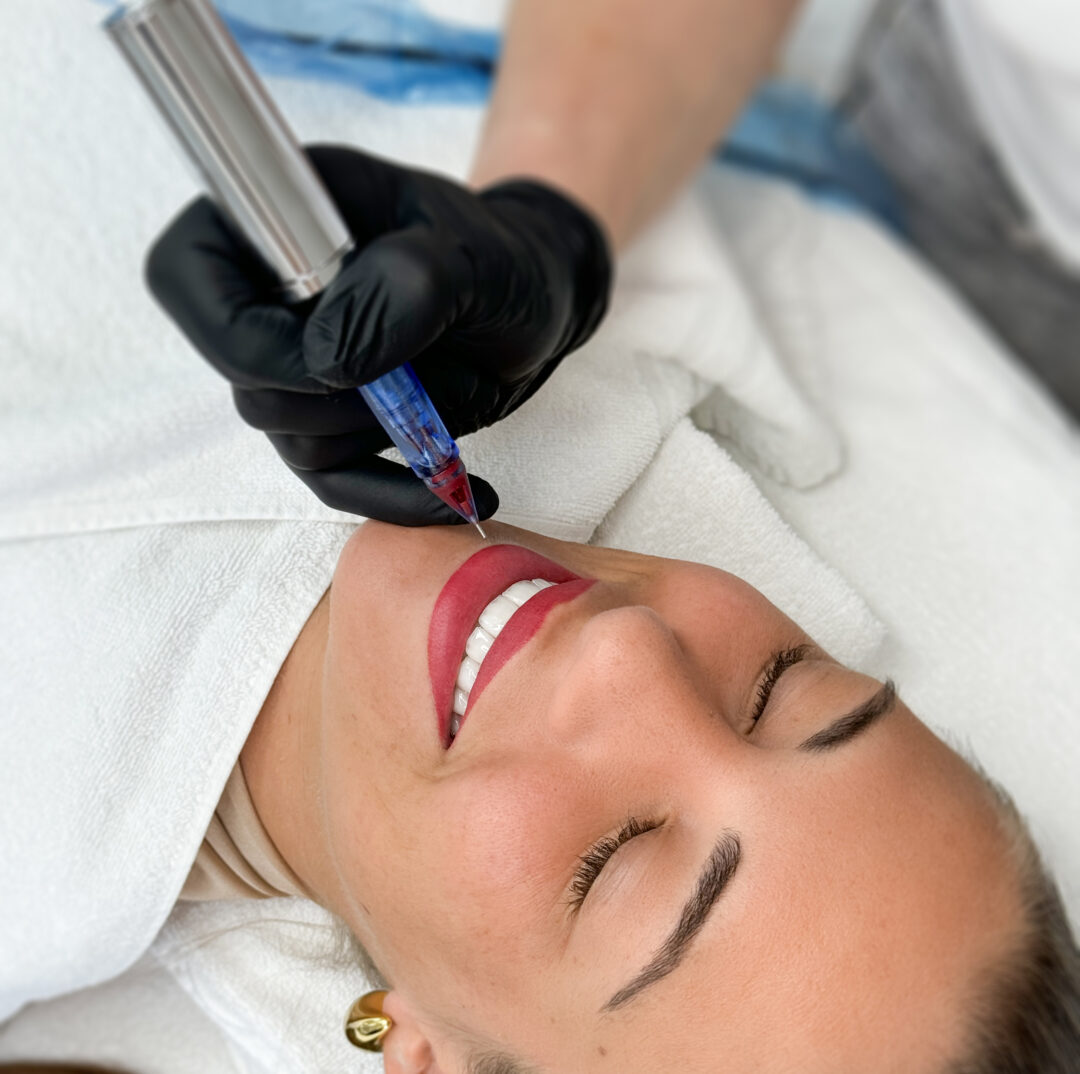 Permanent Make-up mit Long-Time-Liner